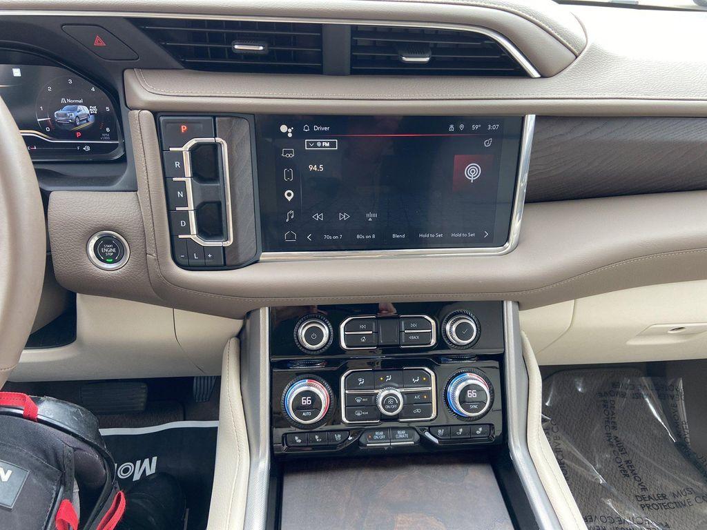 used 2023 GMC Yukon car, priced at $60,427