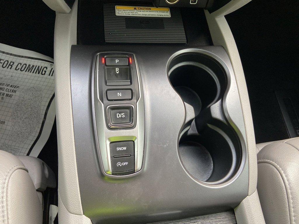 used 2022 Honda Pilot car, priced at $26,991