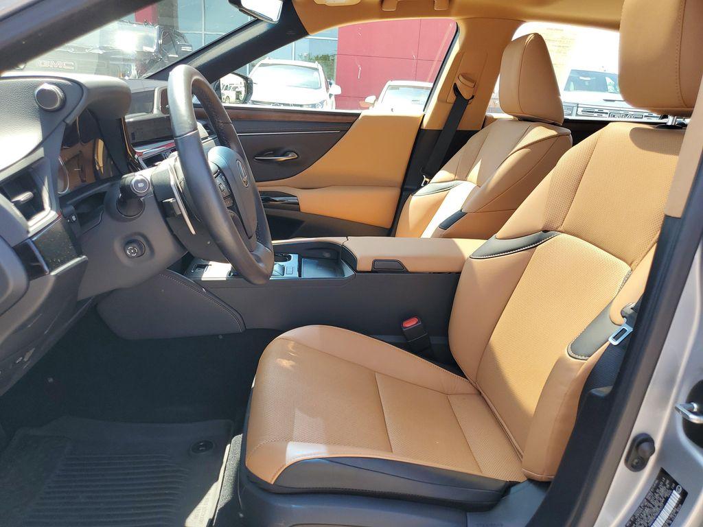 used 2024 Lexus ES 250 car, priced at $37,427
