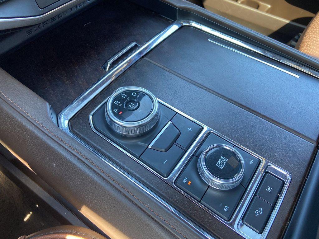 used 2022 Ford Expedition car, priced at $51,727
