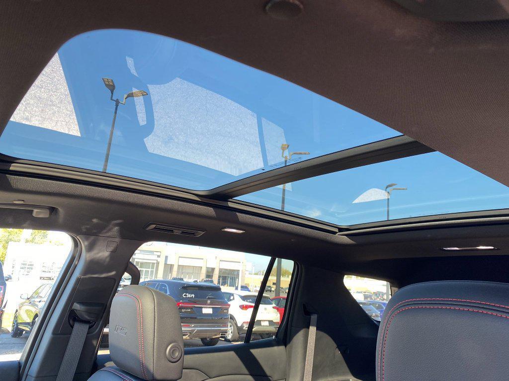 used 2024 Chevrolet Traverse car, priced at $44,955