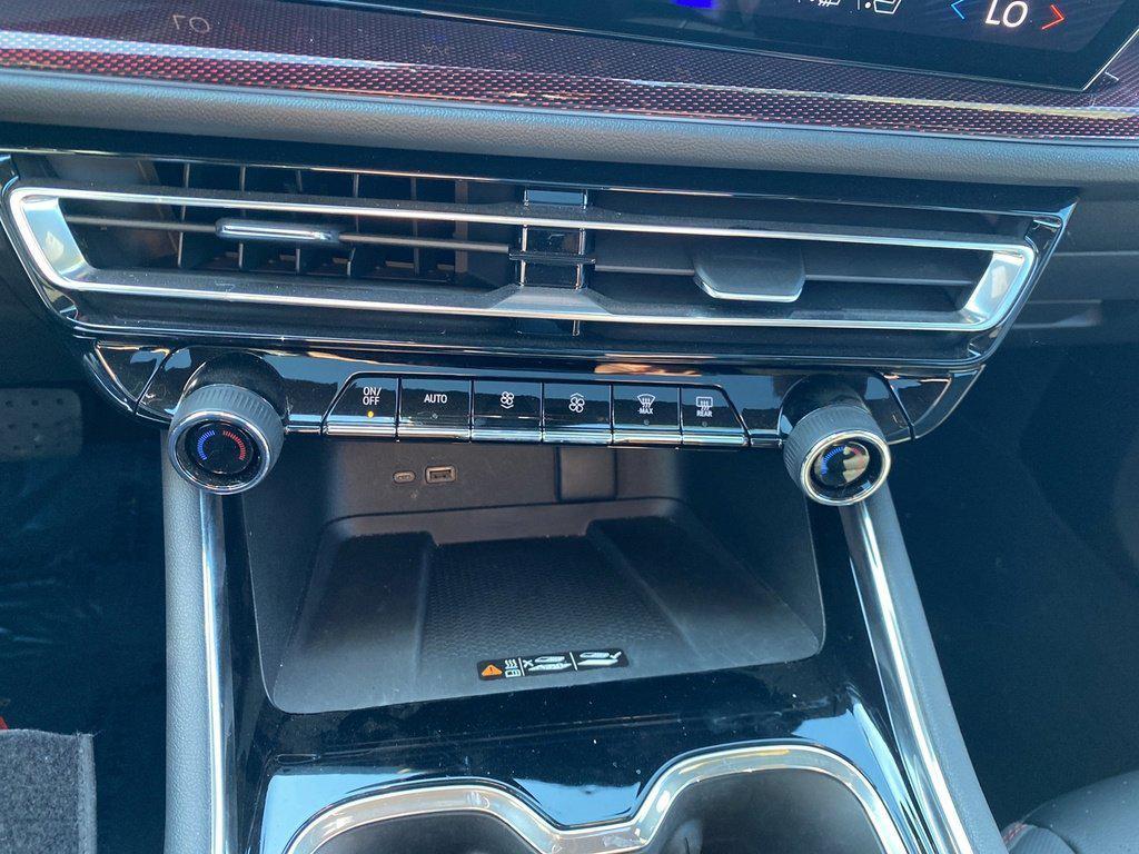 used 2024 Chevrolet Traverse car, priced at $46,225