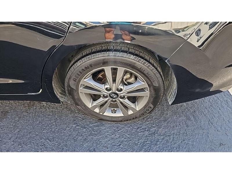 used 2018 Hyundai Elantra car