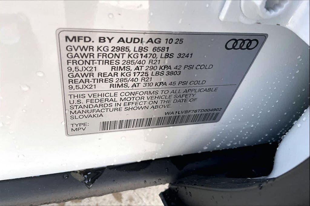 new 2026 Audi Q7 car, priced at $76,995