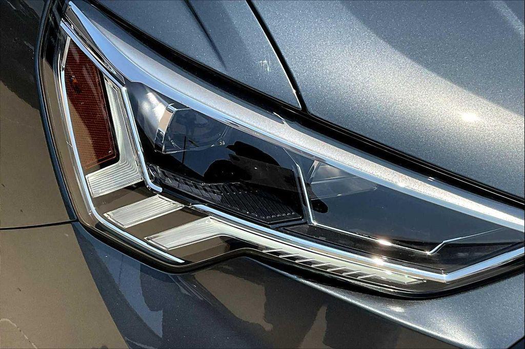 new 2025 Audi Q3 car, priced at $44,240