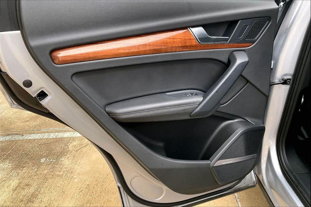 used 2021 Audi Q5 car, priced at $24,312