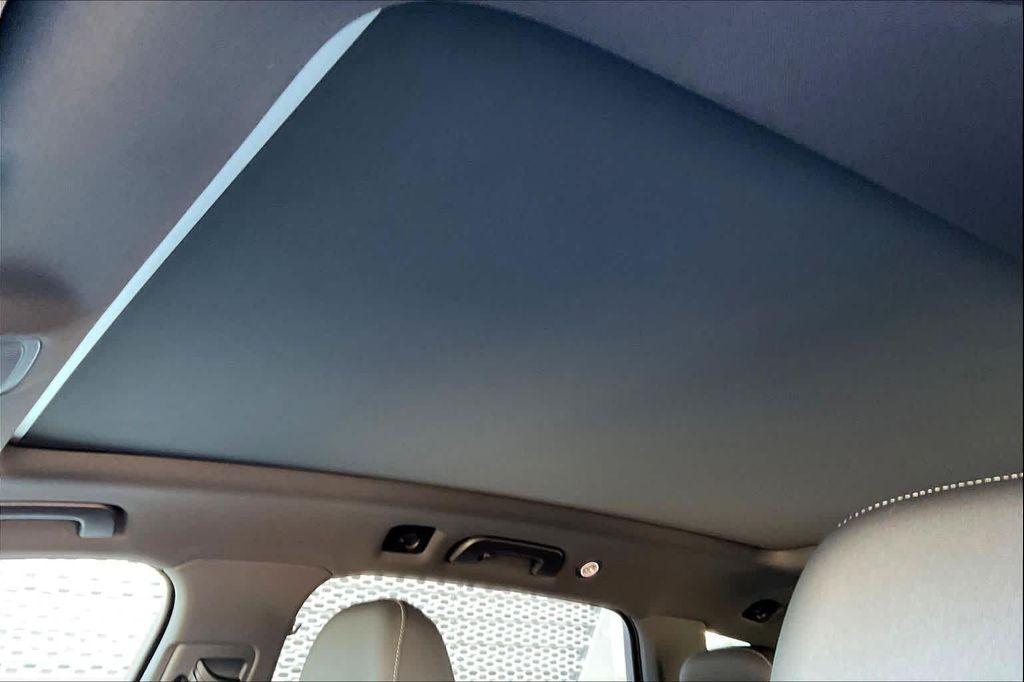 new 2026 Audi Q7 car, priced at $75,295