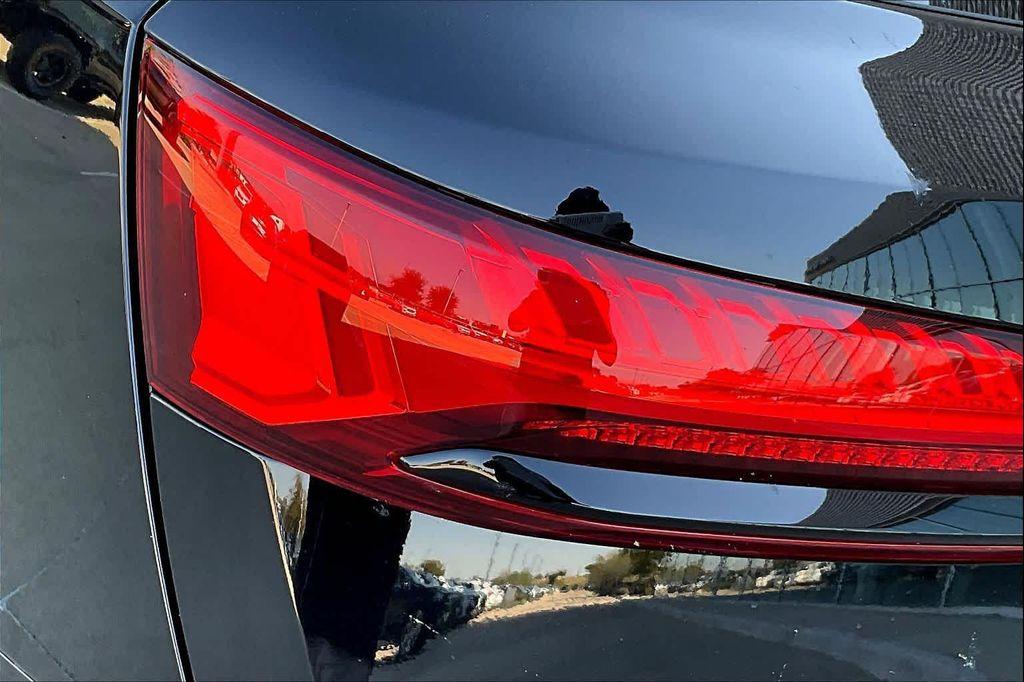 new 2026 Audi Q7 car, priced at $79,005