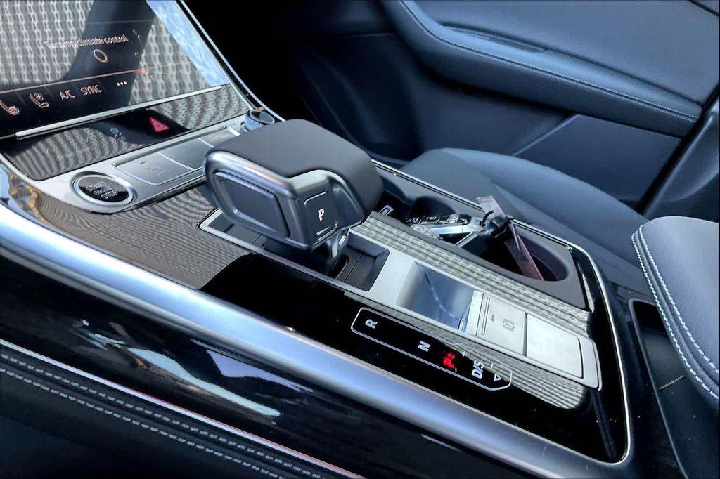 new 2026 Audi Q7 car, priced at $79,005