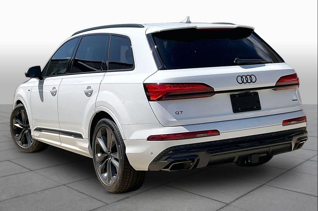 new 2026 Audi Q7 car, priced at $78,495