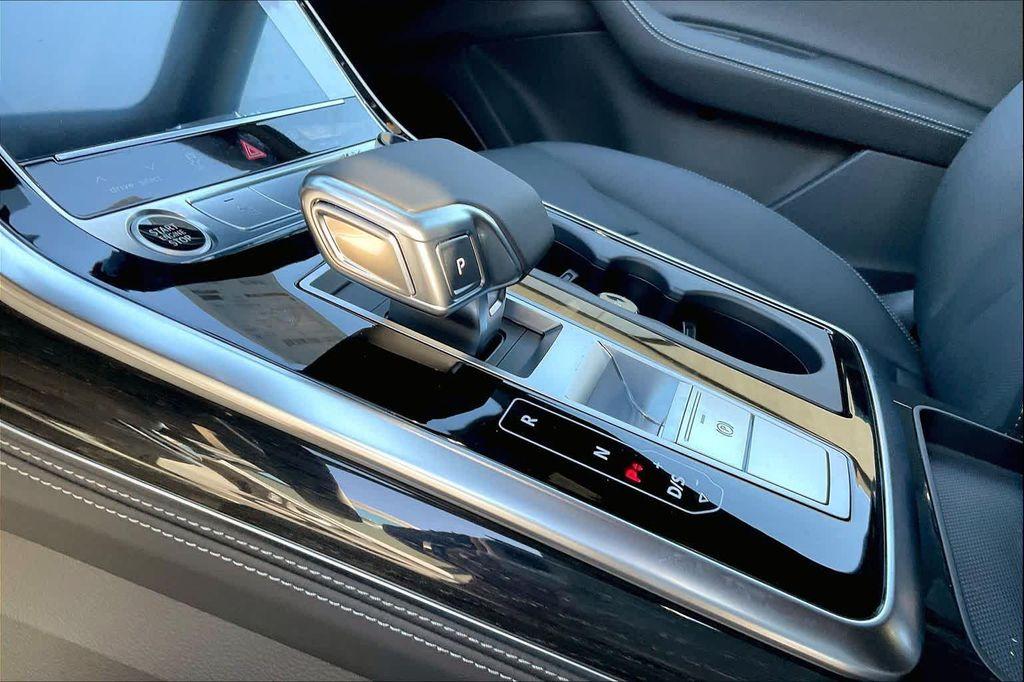 new 2026 Audi Q7 car, priced at $78,295