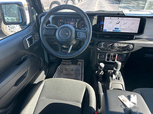 new 2025 Jeep Wrangler car, priced at $47,235
