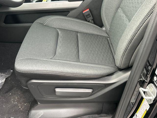 new 2025 Ram 1500 car, priced at $52,185