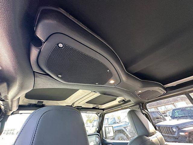 new 2026 Jeep Gladiator car, priced at $63,145