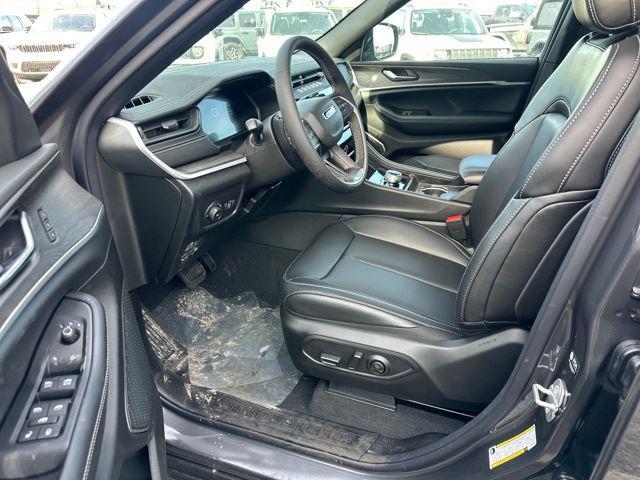 new 2026 Jeep Grand Cherokee car, priced at $50,580