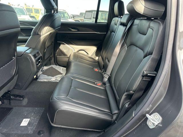 new 2026 Jeep Grand Cherokee car, priced at $50,580