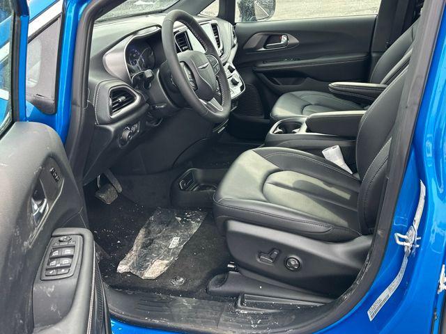 new 2026 Chrysler Pacifica car, priced at $49,780