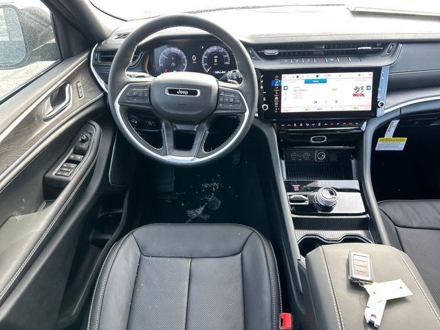 new 2026 Jeep Grand Cherokee car, priced at $52,580