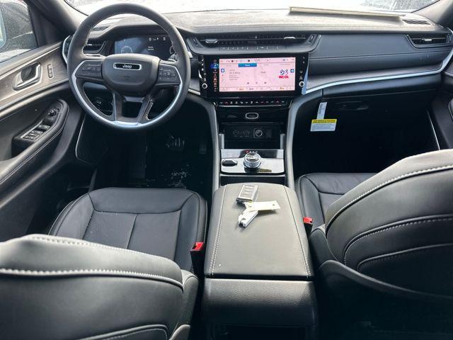 new 2026 Jeep Grand Cherokee car, priced at $52,580