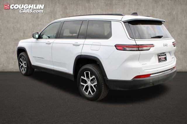 new 2024 Jeep Grand Cherokee L car, priced at $42,000
