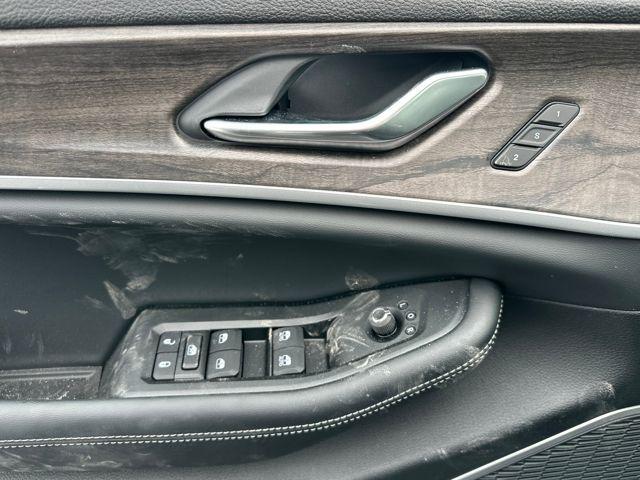 new 2026 Jeep Grand Cherokee car, priced at $49,580