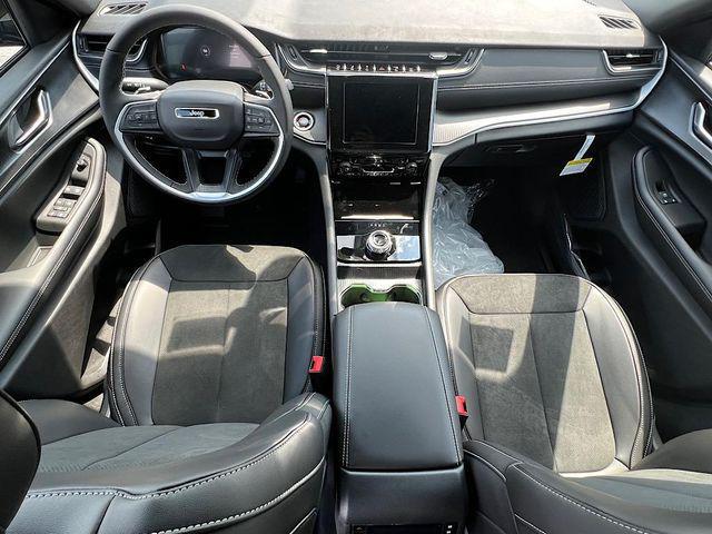 new 2025 Jeep Grand Cherokee L car, priced at $45,596