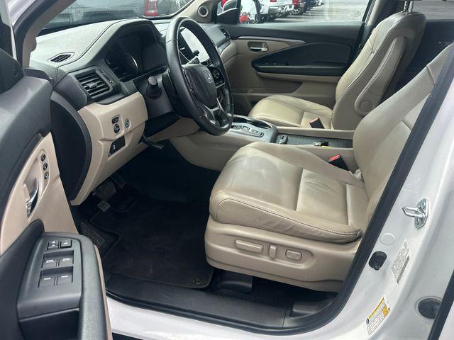 used 2022 Honda Pilot car, priced at $24,034