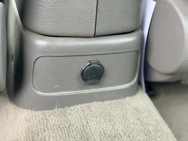 used 2002 Saturn L car, priced at $4,400