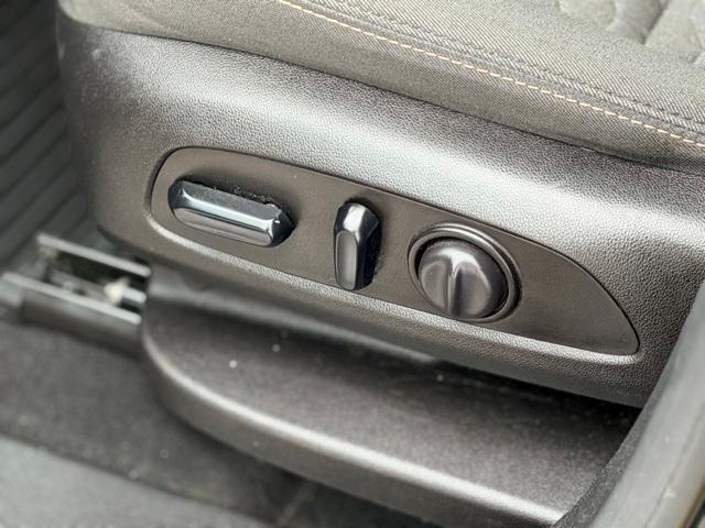 used 2019 Chevrolet Equinox car, priced at $9,999