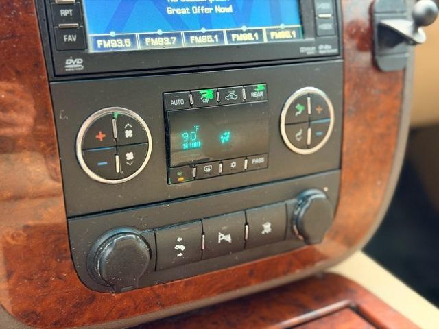 used 2011 Chevrolet Suburban car, priced at $2,200