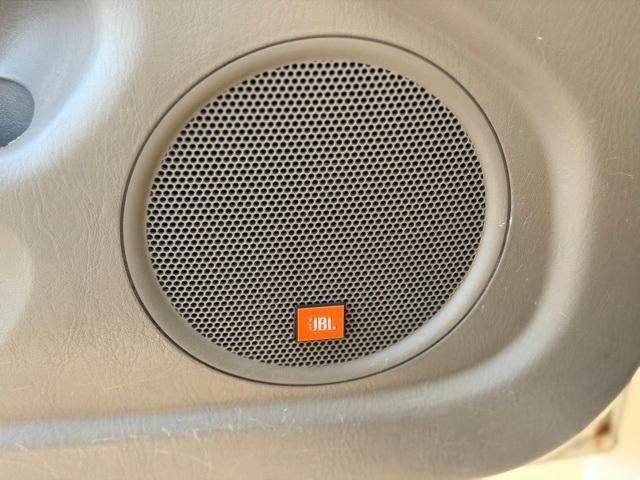 used 2005 Toyota Highlander car, priced at $6,799