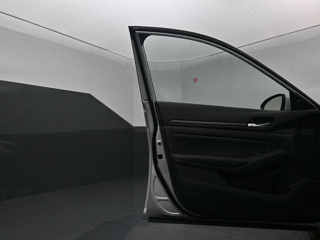 new 2025 Nissan Altima car, priced at $31,195