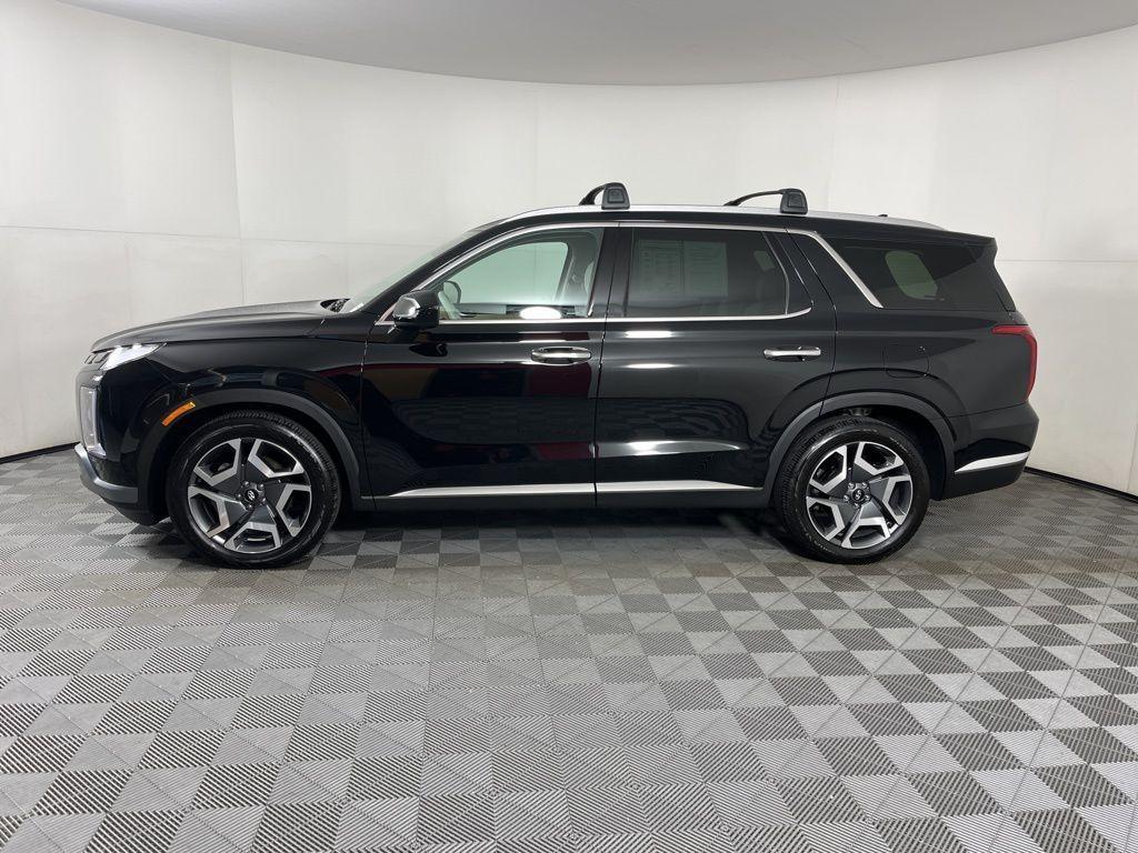 used 2024 Hyundai Palisade car, priced at $40,930