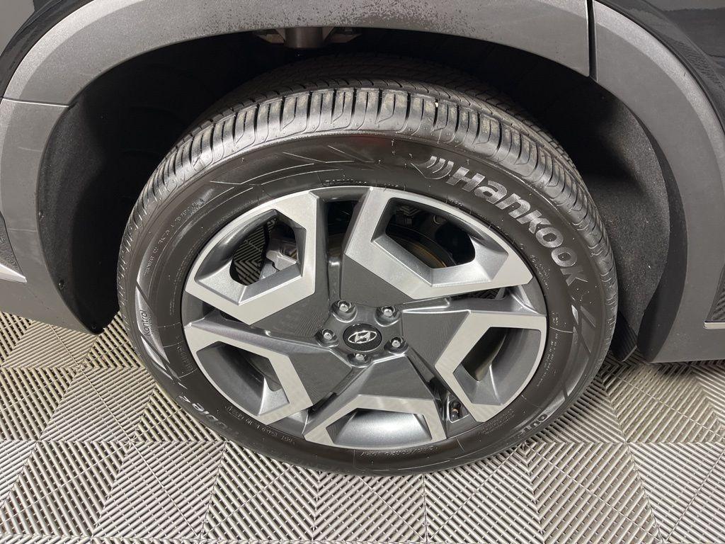 used 2024 Hyundai Palisade car, priced at $40,930