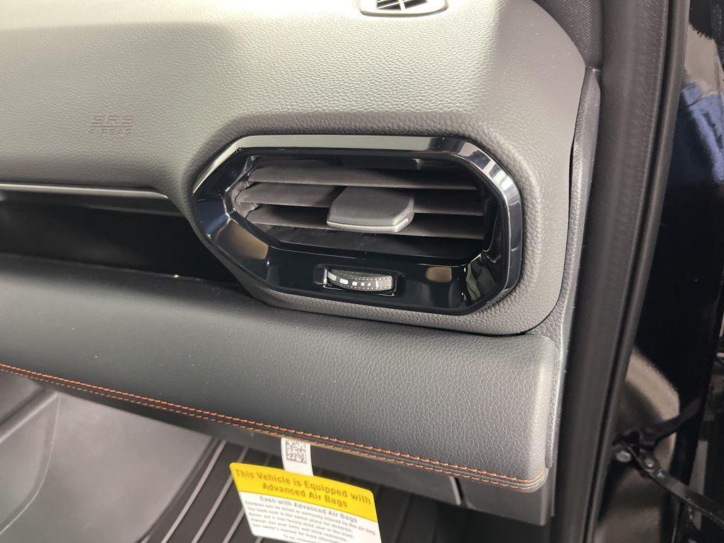 new 2025 Honda Pilot car, priced at $43,795