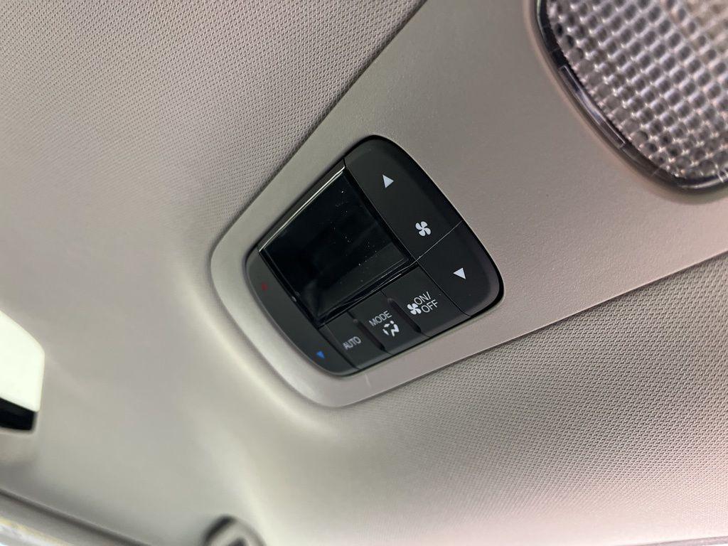 new 2026 Honda Odyssey car, priced at $46,140