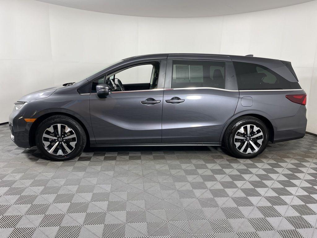 used 2025 Honda Odyssey car, priced at $36,660