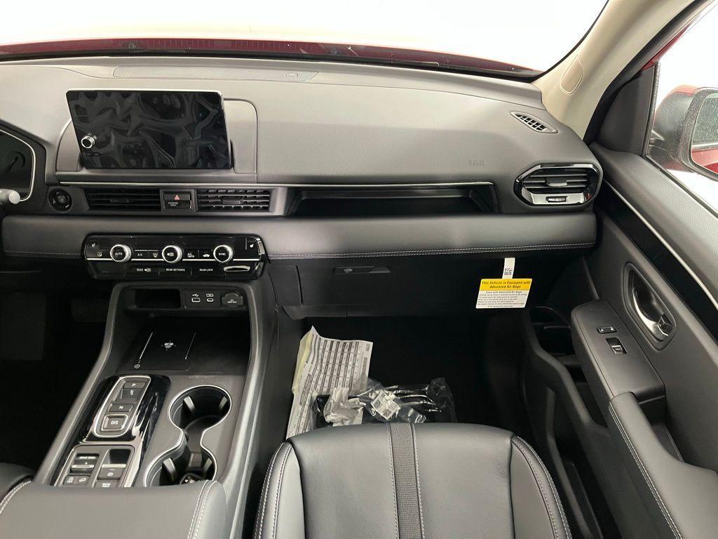 new 2025 Honda Pilot car, priced at $45,450