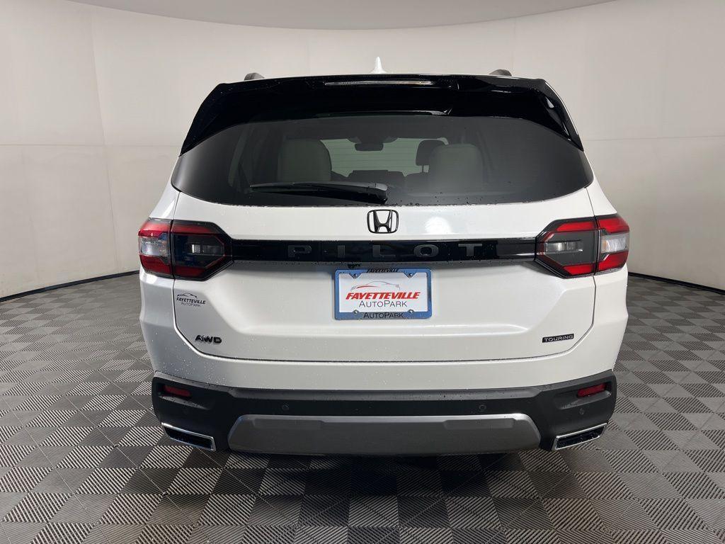 new 2026 Honda Pilot car, priced at $54,245