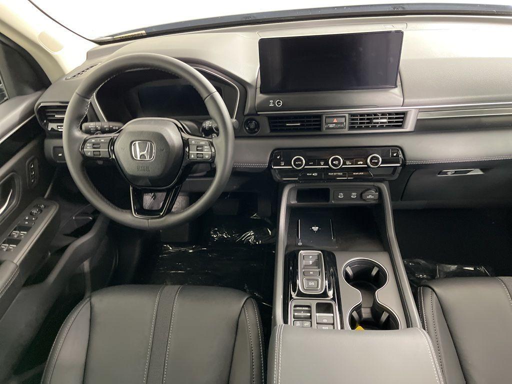 new 2026 Honda Pilot car, priced at $47,195