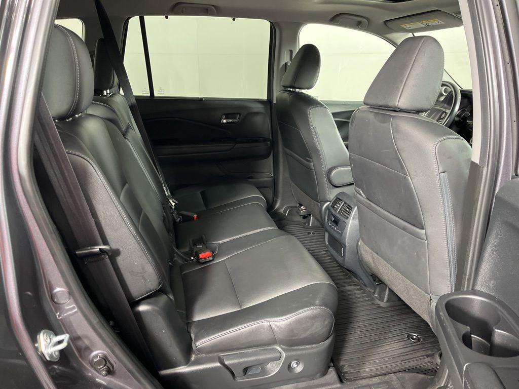 used 2022 Honda Pilot car, priced at $31,595