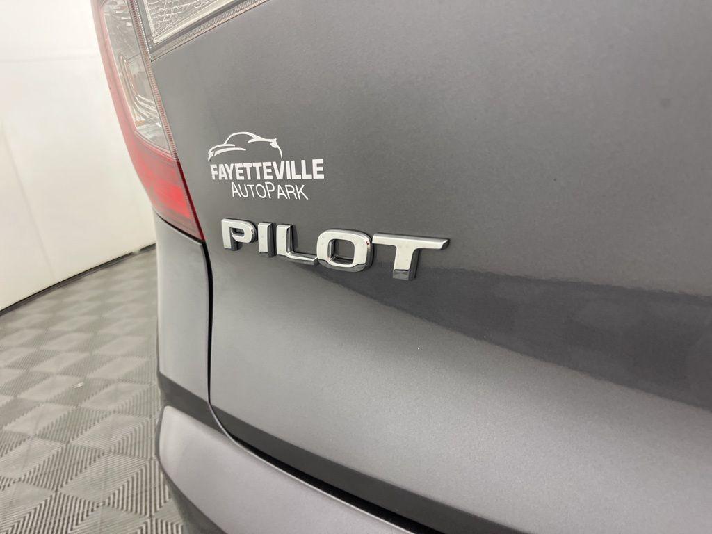 used 2022 Honda Pilot car, priced at $31,595