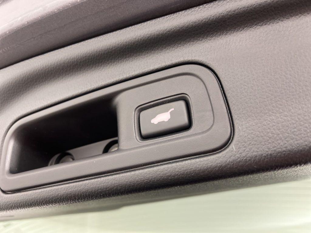 used 2022 Honda Pilot car, priced at $31,595