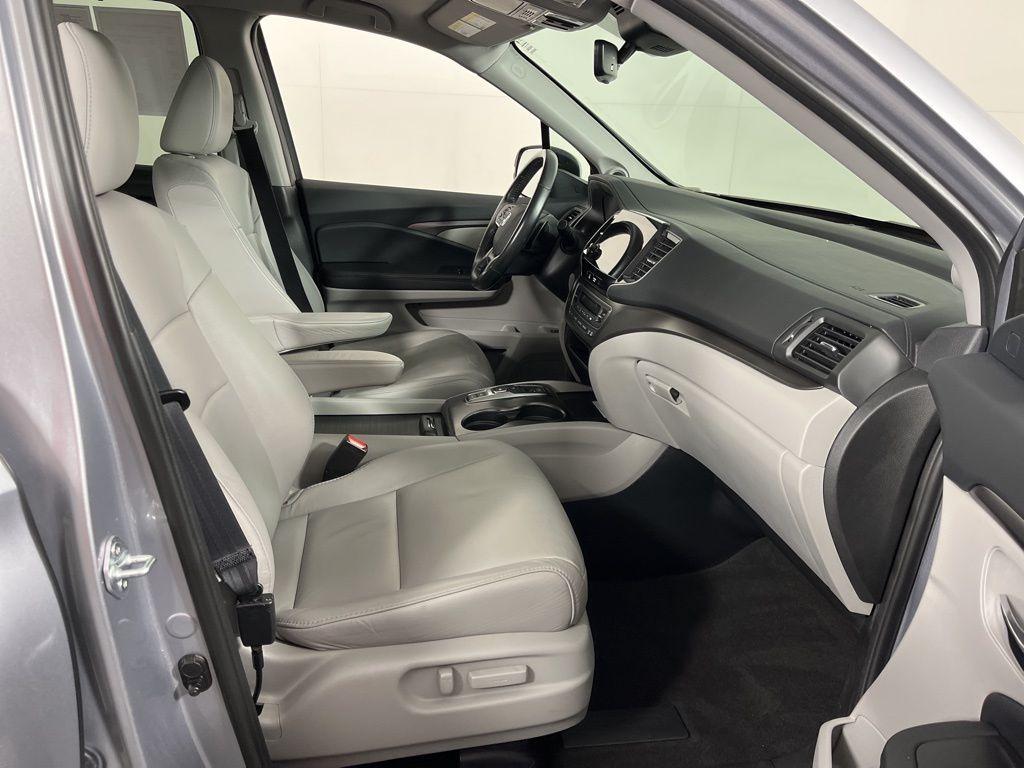 used 2022 Honda Pilot car, priced at $33,358