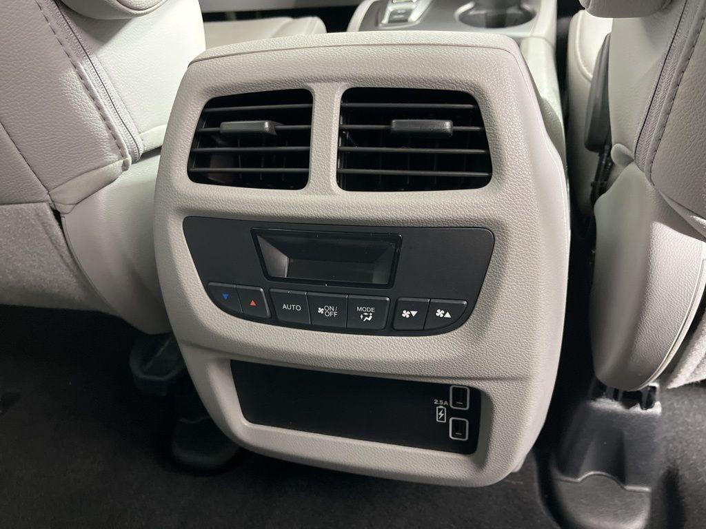 used 2022 Honda Pilot car, priced at $33,358