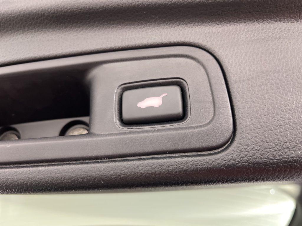 used 2022 Honda Pilot car, priced at $33,358