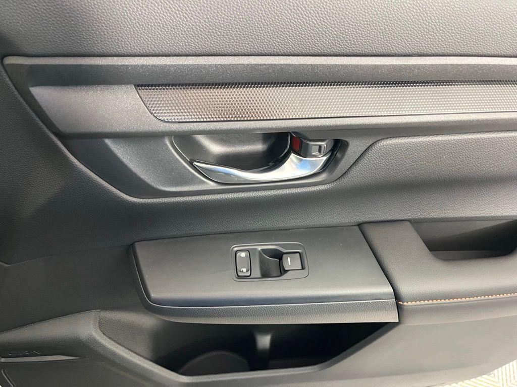 new 2026 Honda CR-V Hybrid car, priced at $41,675