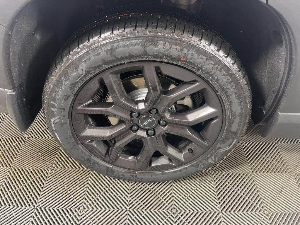 new 2025 Honda Pilot car, priced at $54,300