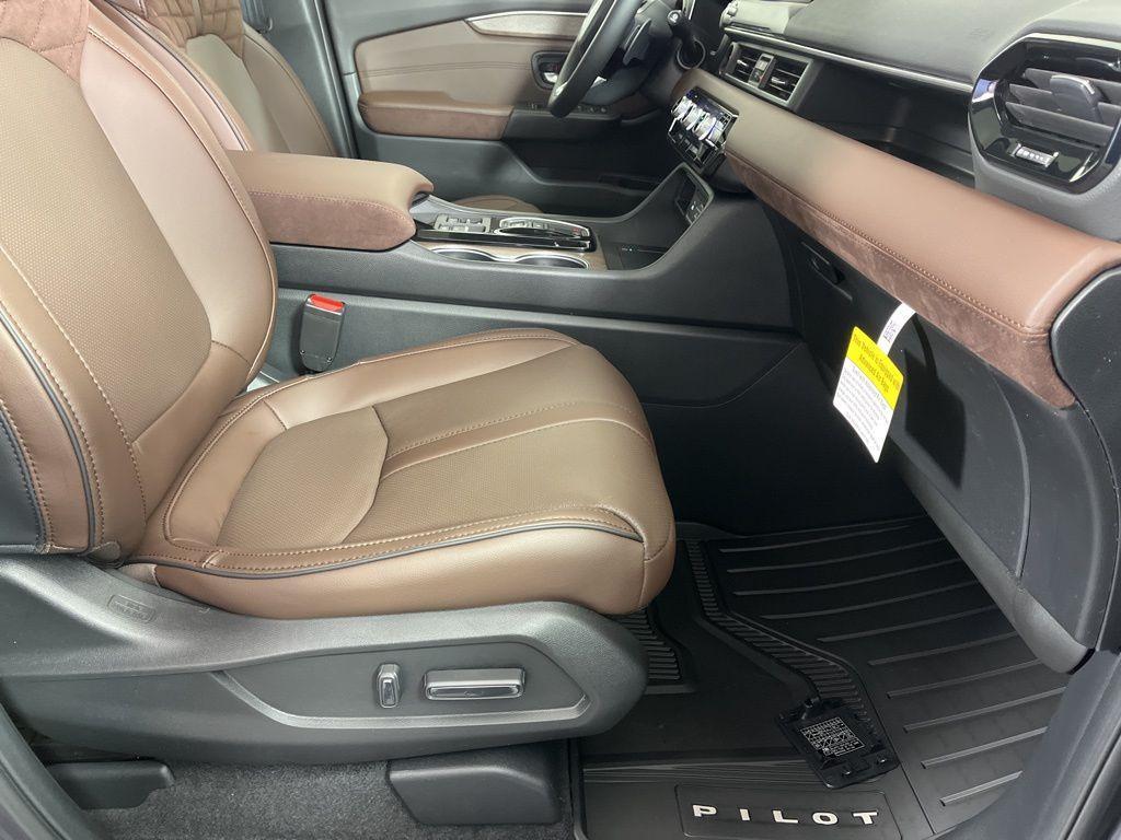 new 2026 Honda Pilot car, priced at $56,035