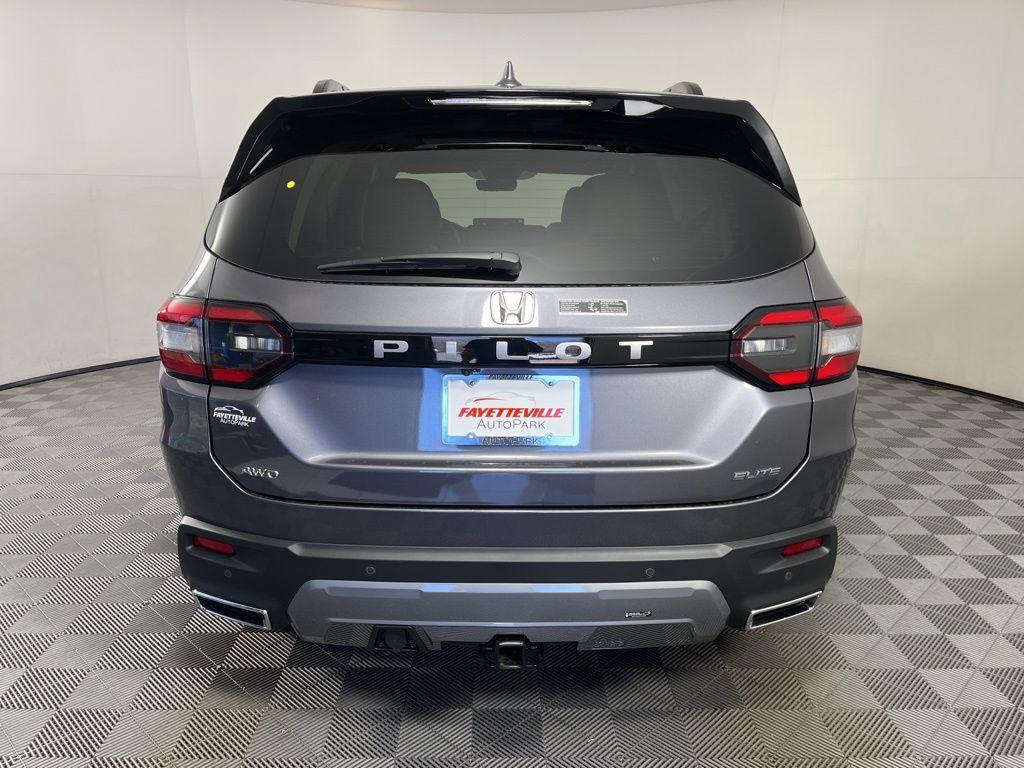 new 2026 Honda Pilot car, priced at $56,035